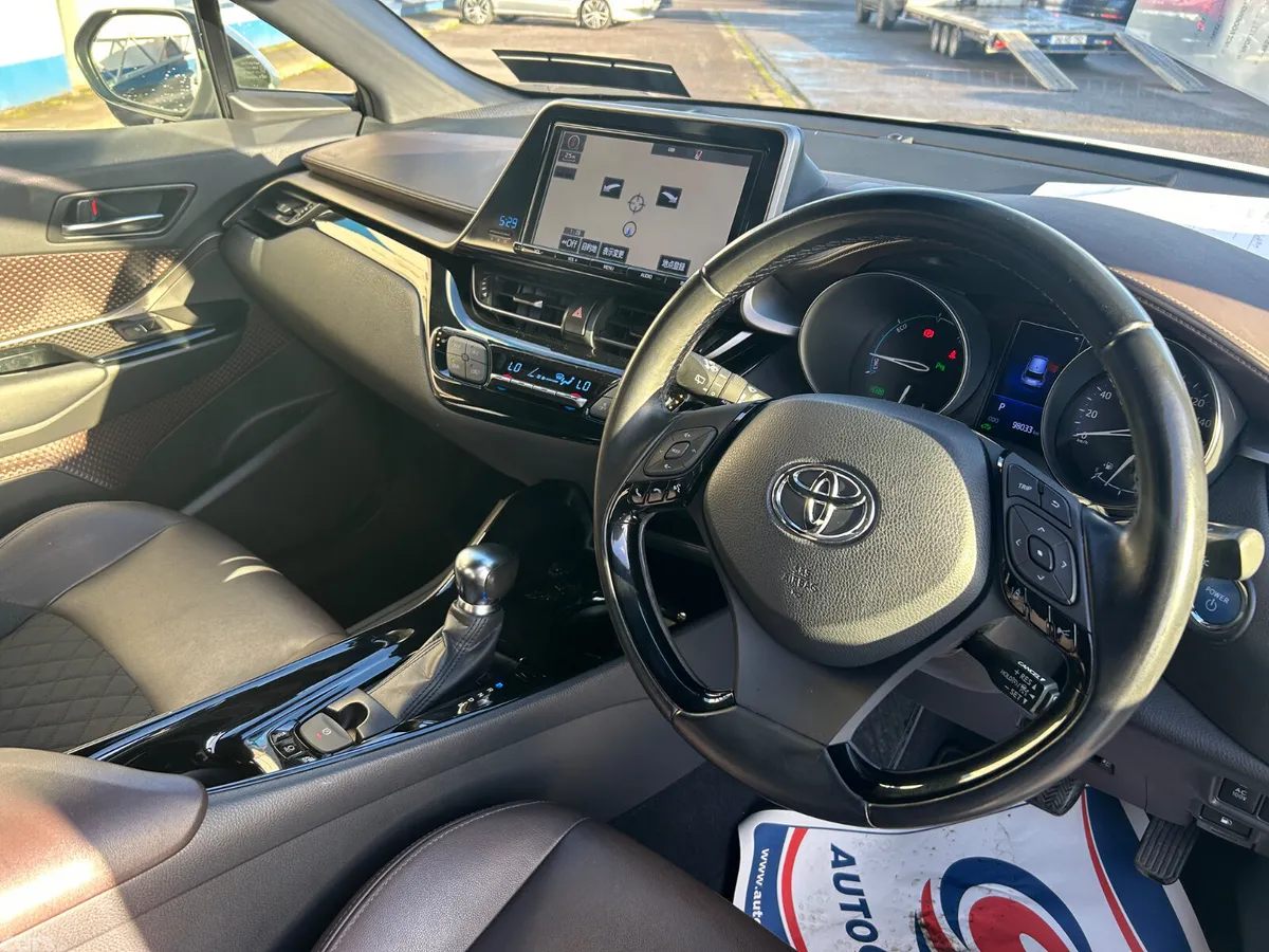 Toyota C-HR Hatchback, Petrol Hybrid, 2017, White