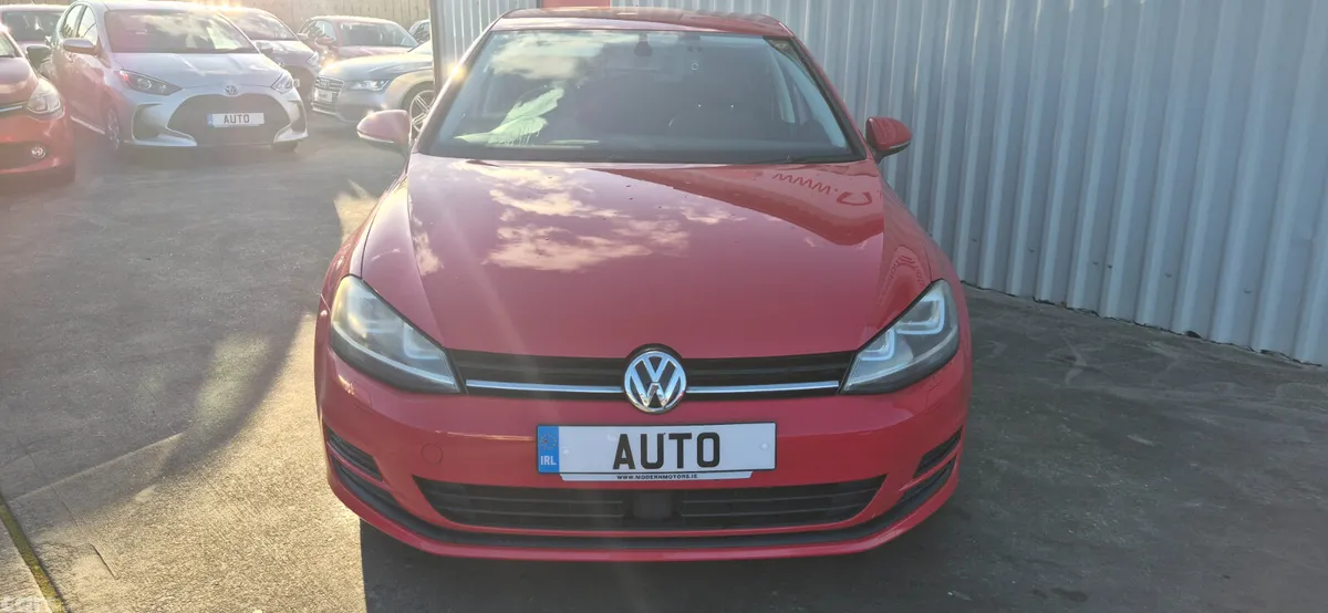 Volkswagen Golf Hatchback, Petrol, 2016, Red