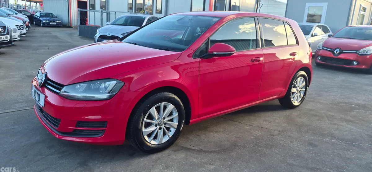 Volkswagen Golf Hatchback, Petrol, 2016, Red