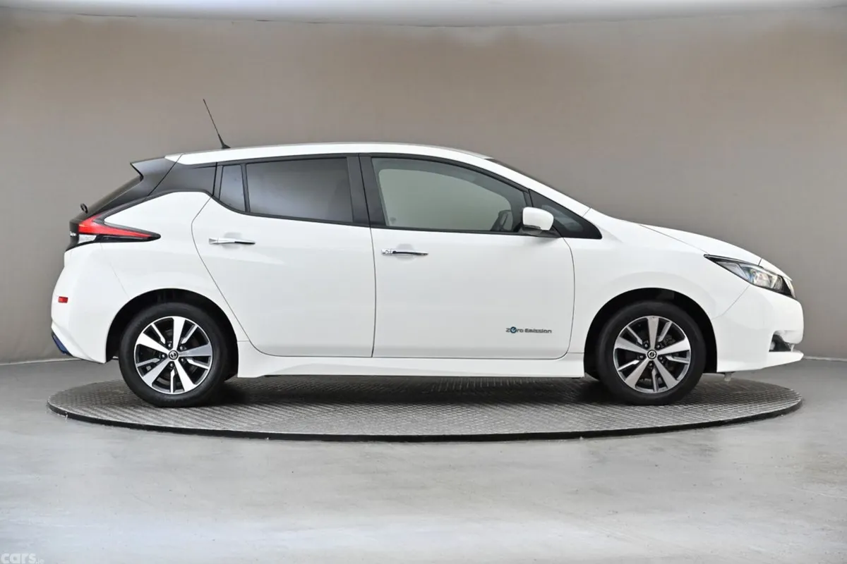 Nissan Leaf Hatchback, Electric, 2020, White