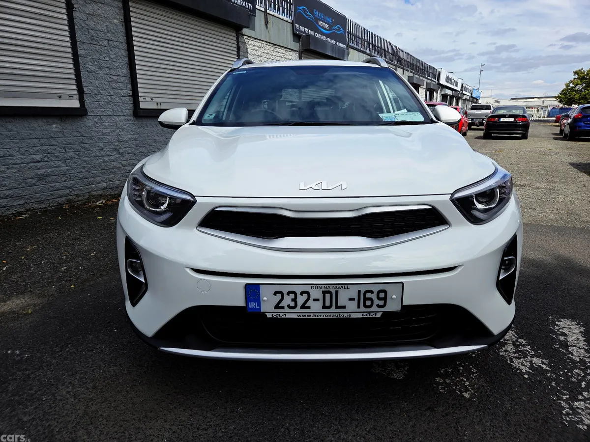 Kia Stonic Hatchback, Petrol, 2023, White