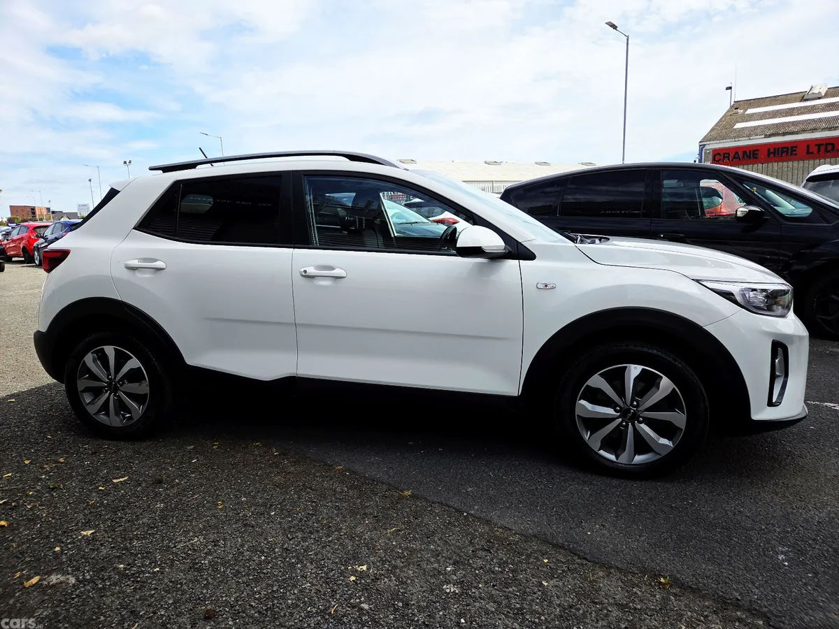 Kia Stonic Hatchback, Petrol, 2023, White
