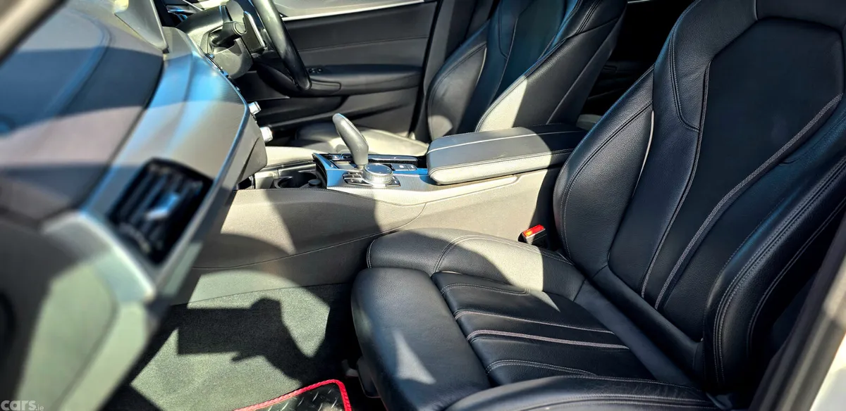 BMW 5-Series Saloon, Diesel, 2019, White