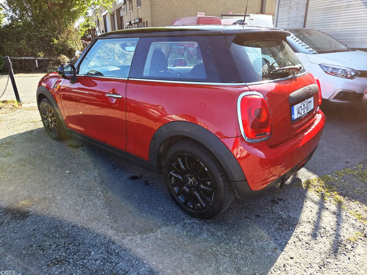 Mini One Hatchback, Diesel, 2014, Red