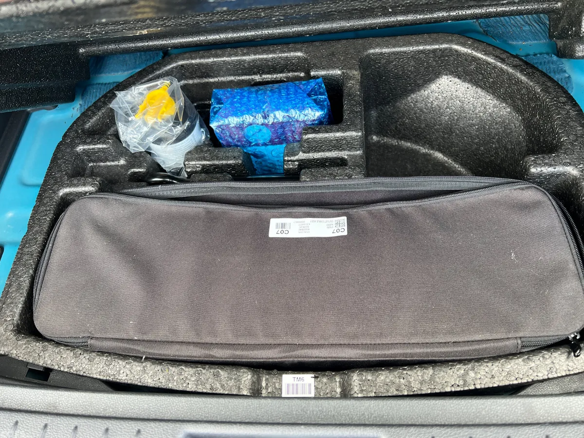 Hyundai KONA Hatchback, Electric, 2022, Blue