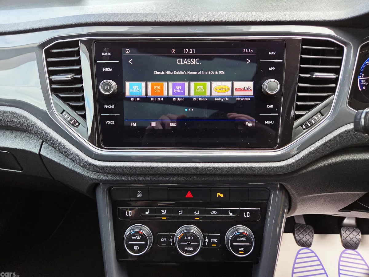Volkswagen T-Roc SUV, Petrol, 2019, Yellow