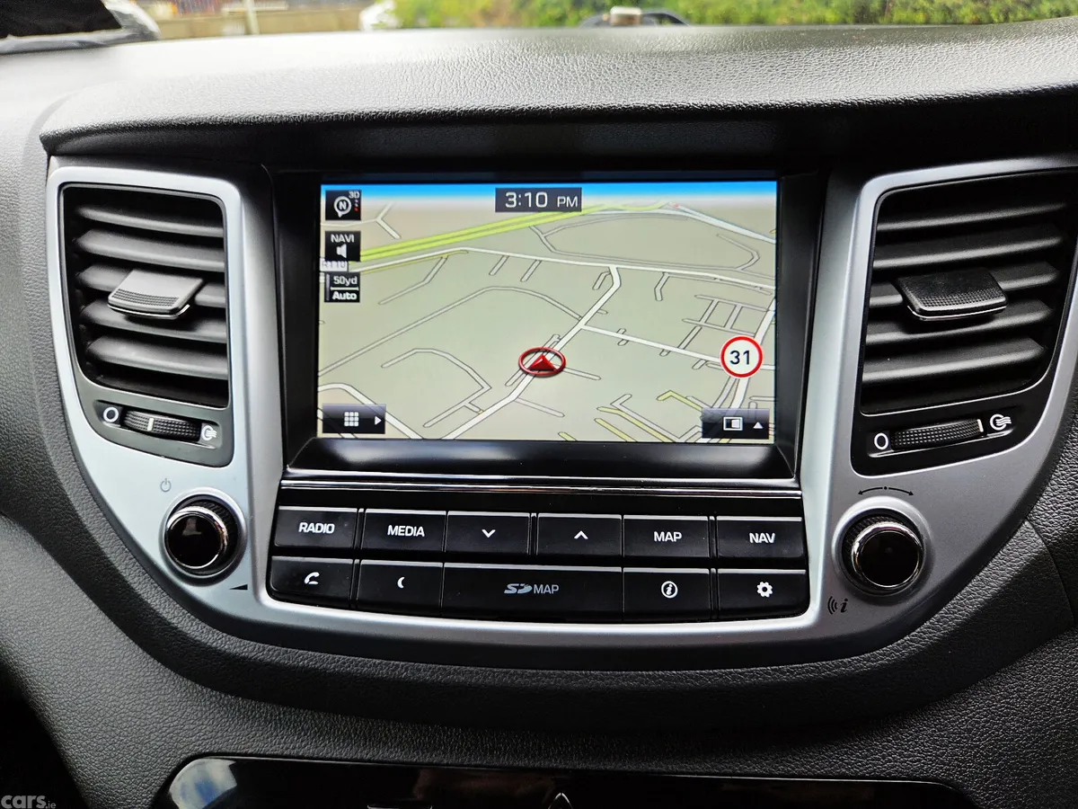 Hyundai Tucson SUV, Diesel, 2015, White