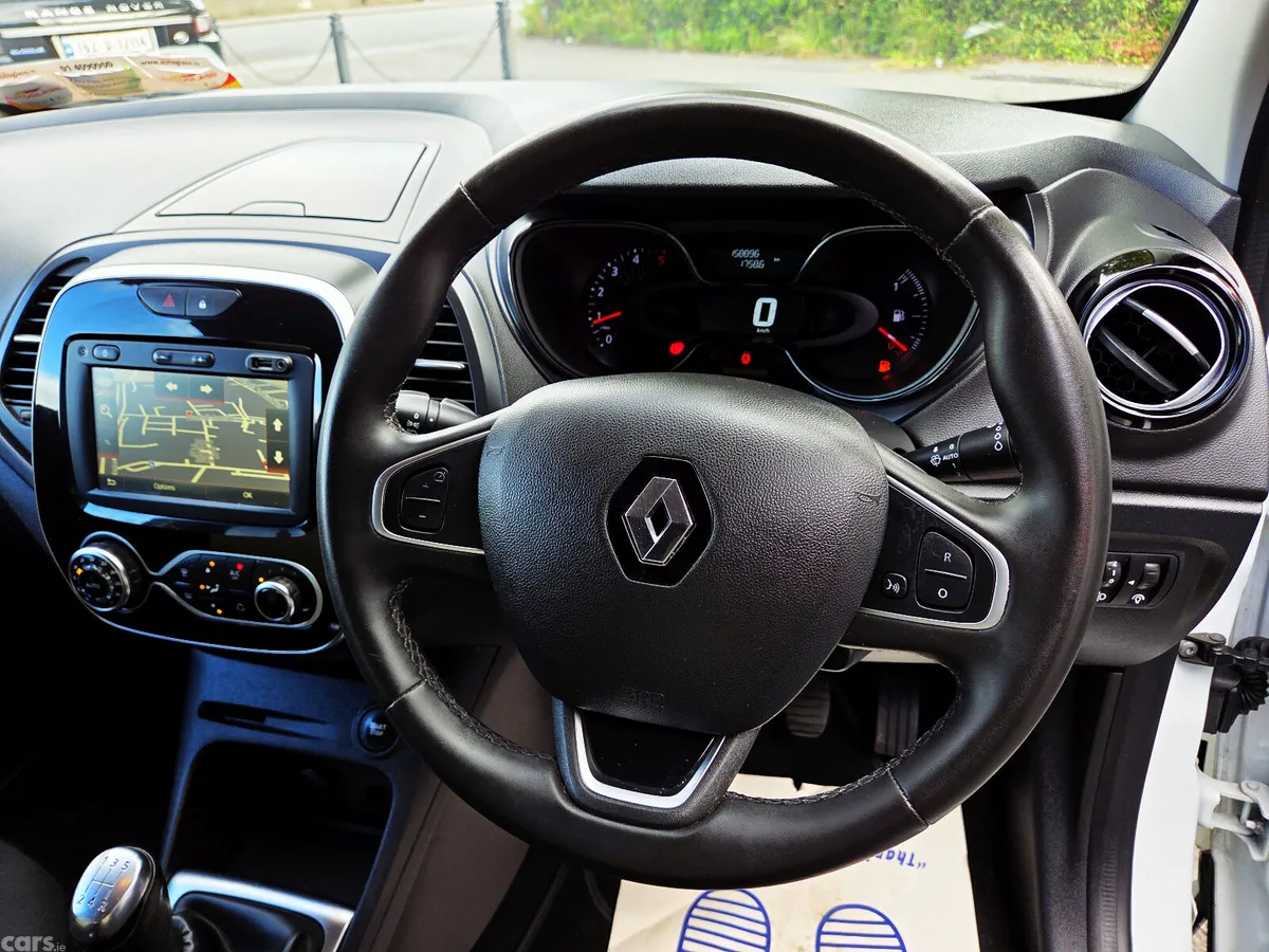 Renault Captur Hatchback, Diesel, 2019, White