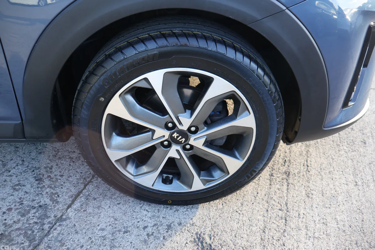 Kia Stonic SUV, Petrol, 2018, Blue