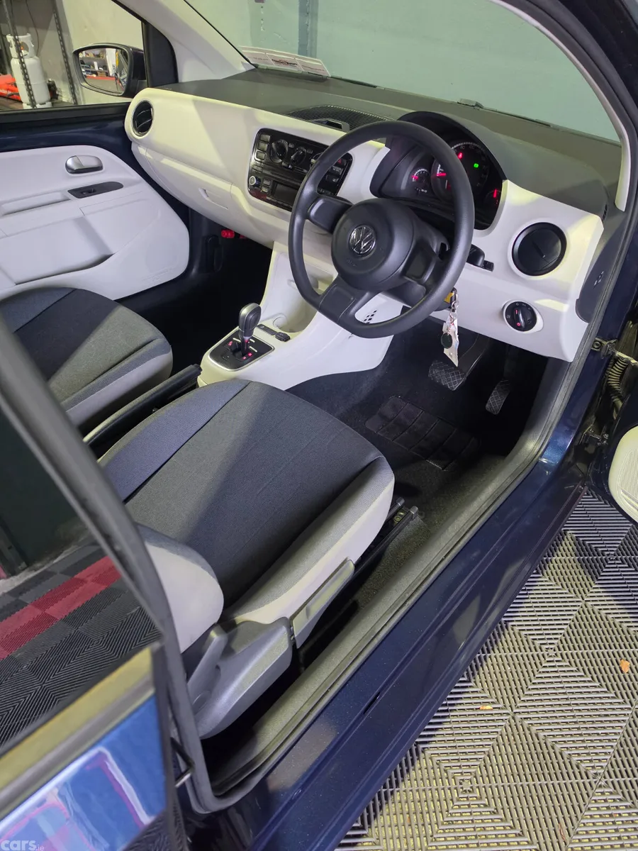 Volkswagen up! Hatchback, Petrol, 2013, Blue