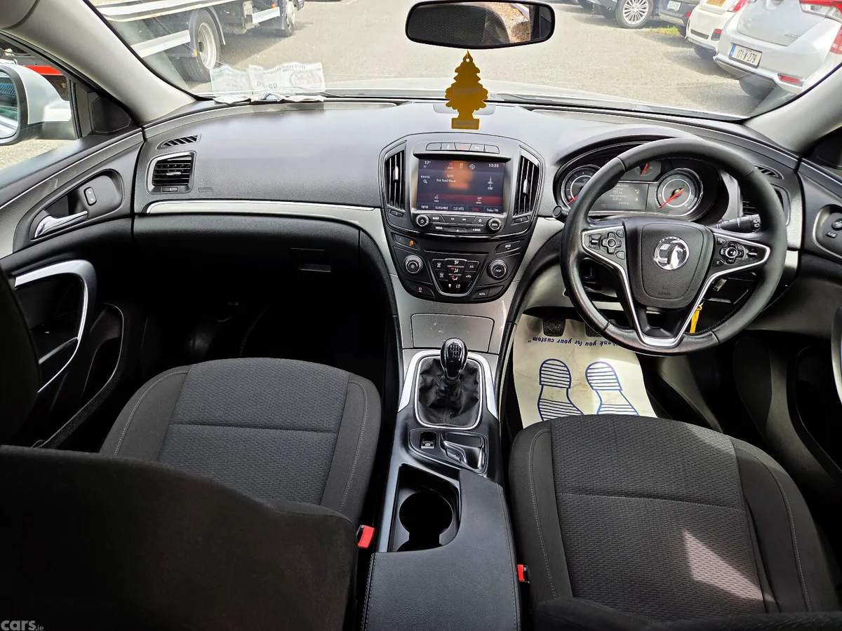 Vauxhall Insignia Hatchback, Diesel, 2014, Silver