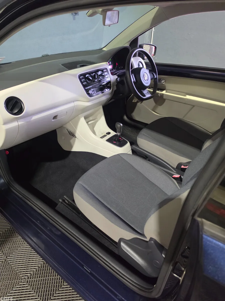 Volkswagen up! Hatchback, Petrol, 2013, Blue