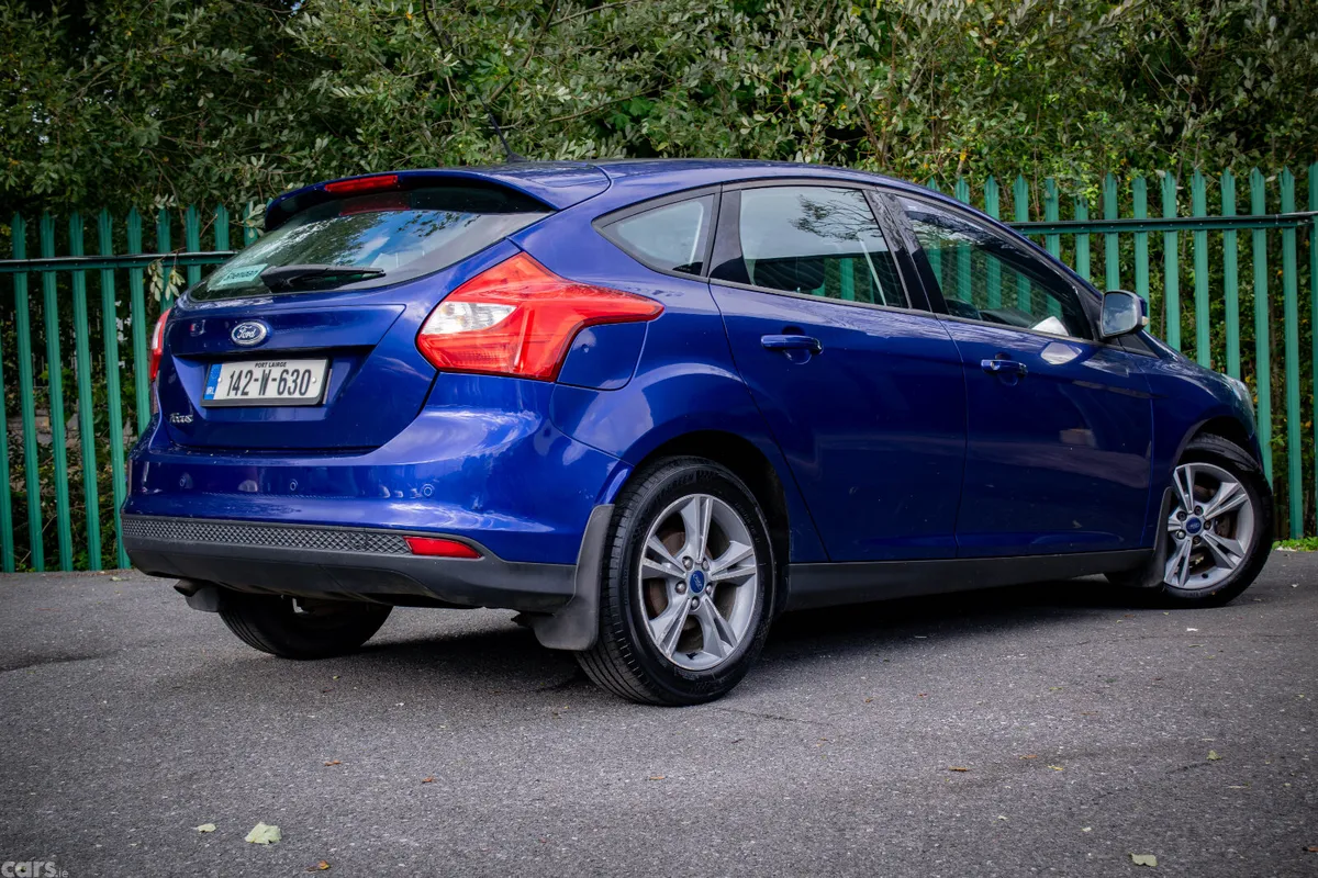Ford Focus Hatchback, Diesel, 2014, Blue