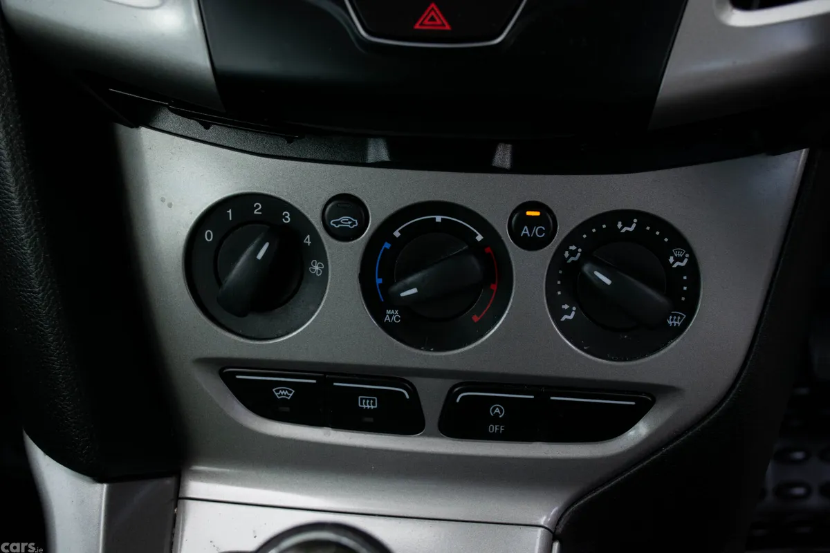 Ford Focus Hatchback, Diesel, 2014, Blue