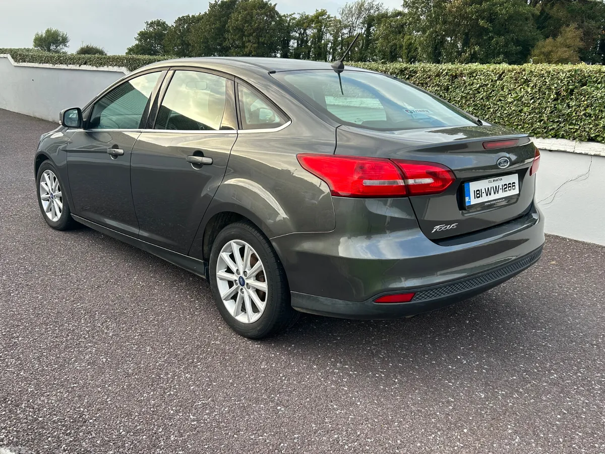 Ford Focus Saloon, Diesel, 2018, Grey
