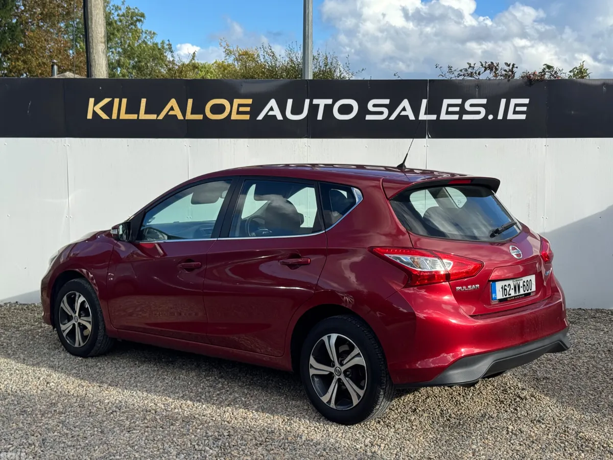 Nissan Pulsar Hatchback, Diesel, 2016, Red