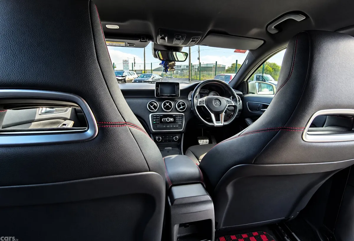 Mercedes-Benz A-Class Hatchback, Petrol, 2014, White