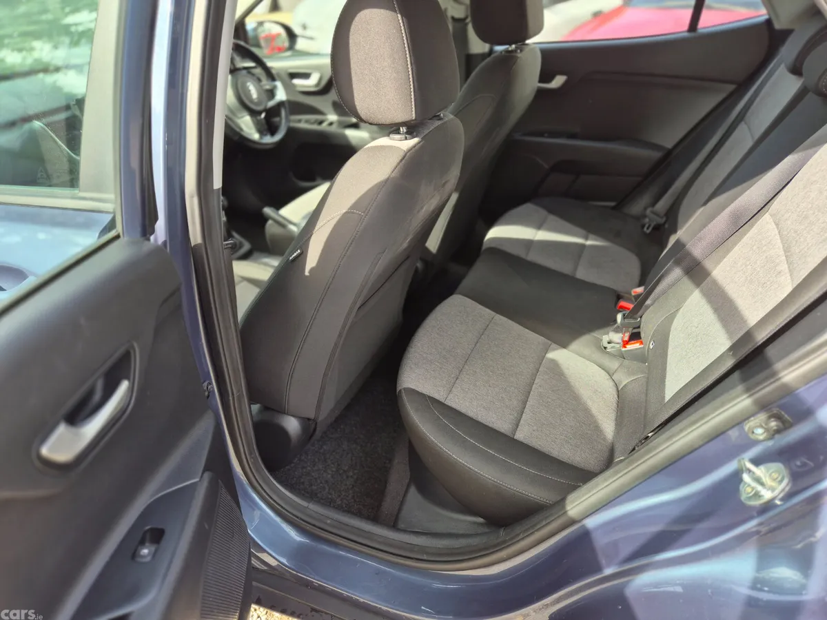 Kia Stonic SUV, Petrol, 2020, Blue