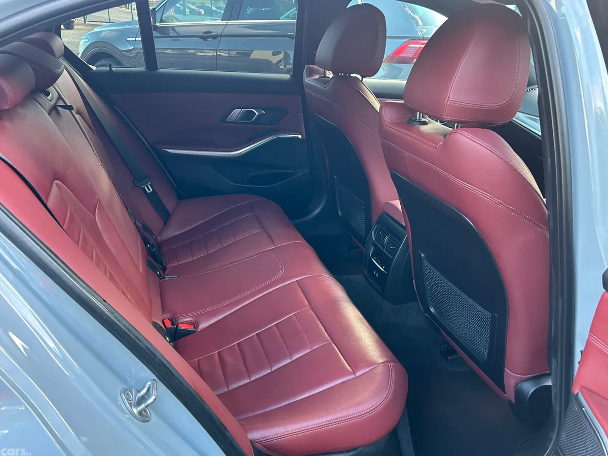 BMW 3-Series Saloon, Petrol Hybrid, 2023, Grey