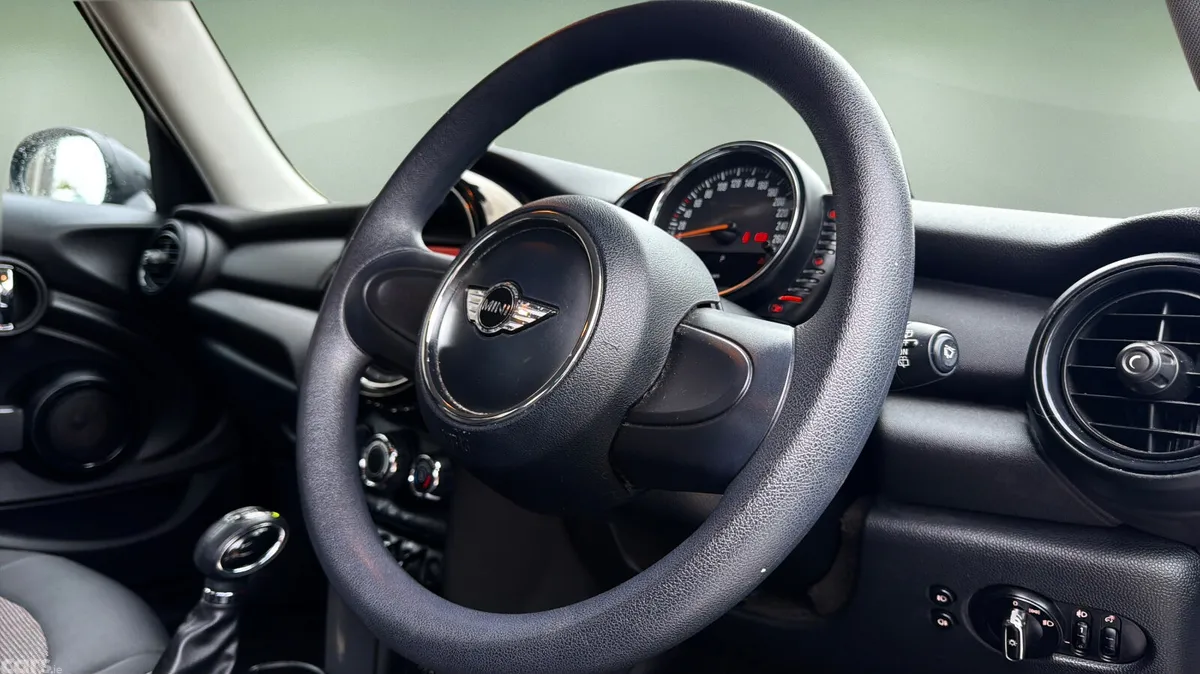 Mini Cooper Hatchback, Petrol, 2015, Black