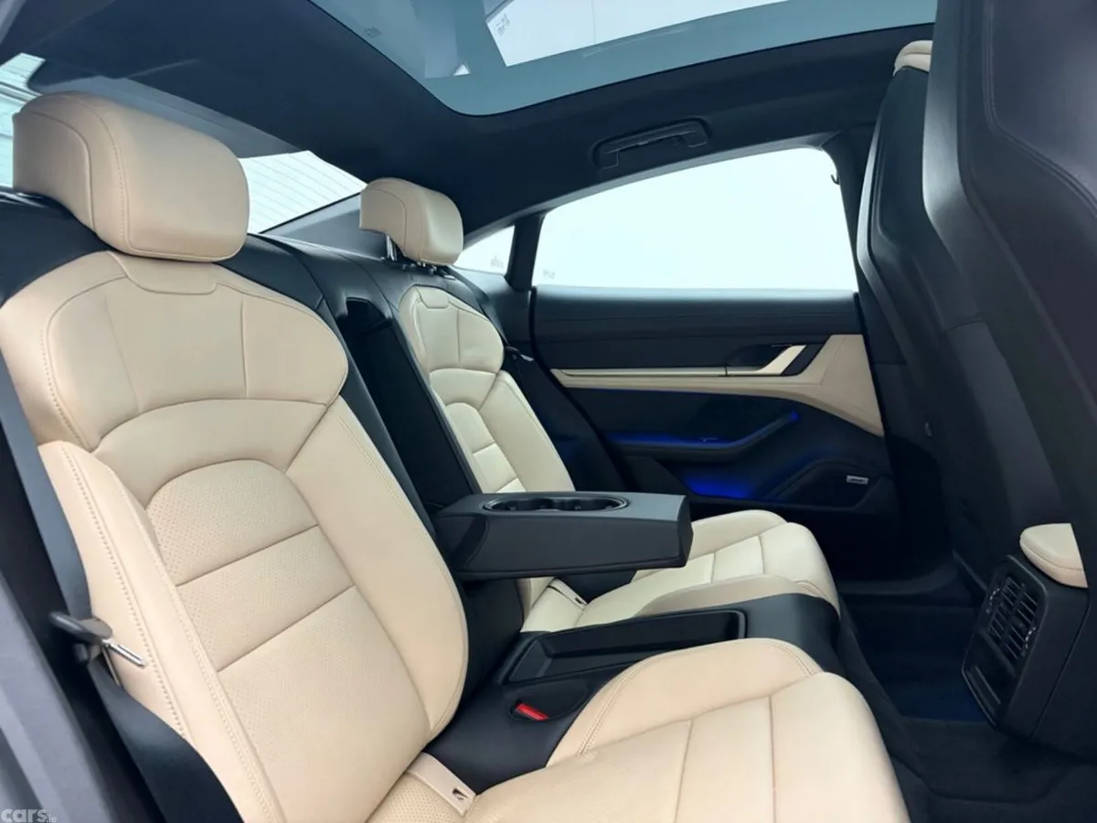 Porsche Taycan Hatchback, Electric, 2021, Black