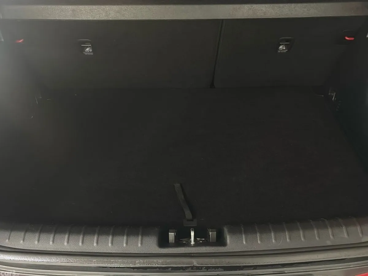 Kia Stonic Estate, Petrol, 2021, Red
