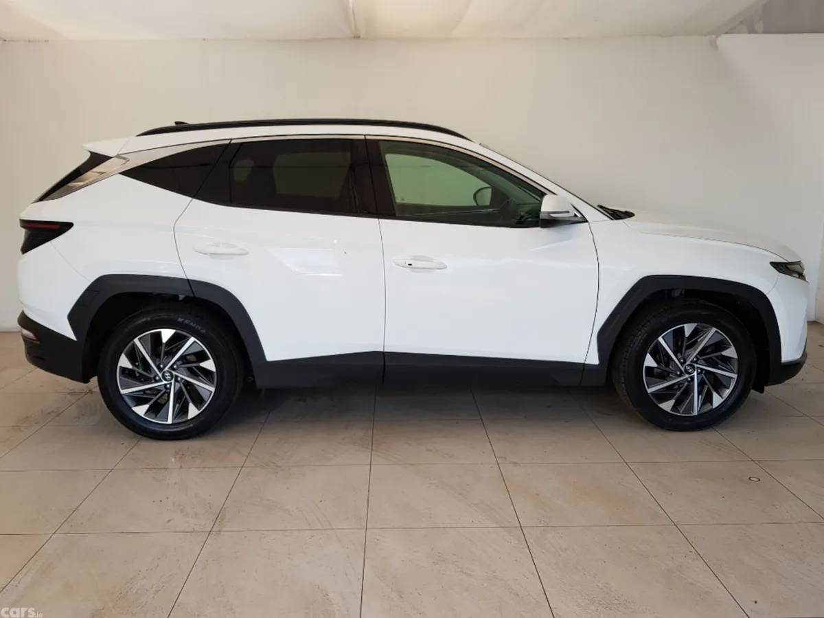 Hyundai Tucson MPV, Diesel, 2021, White