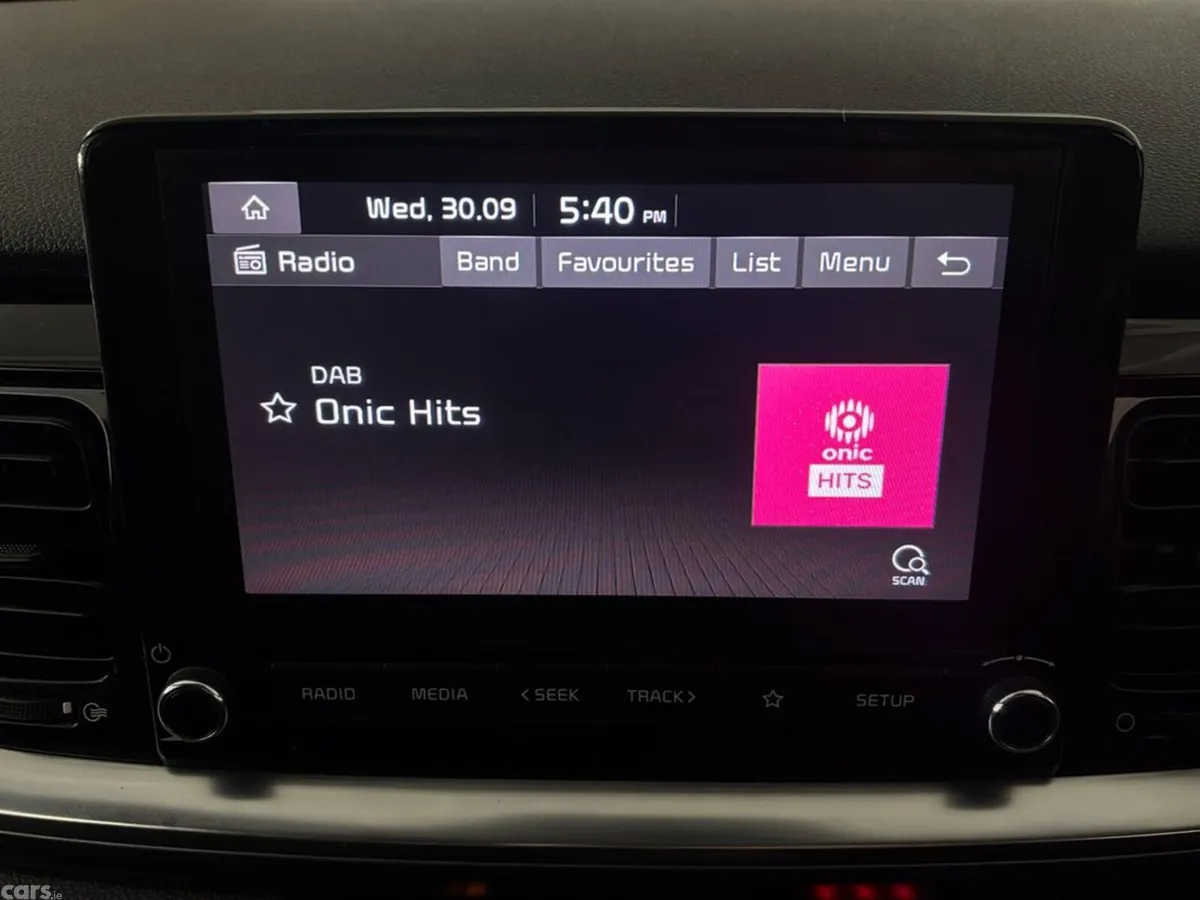 Kia Stonic Estate, Petrol, 2021, Red