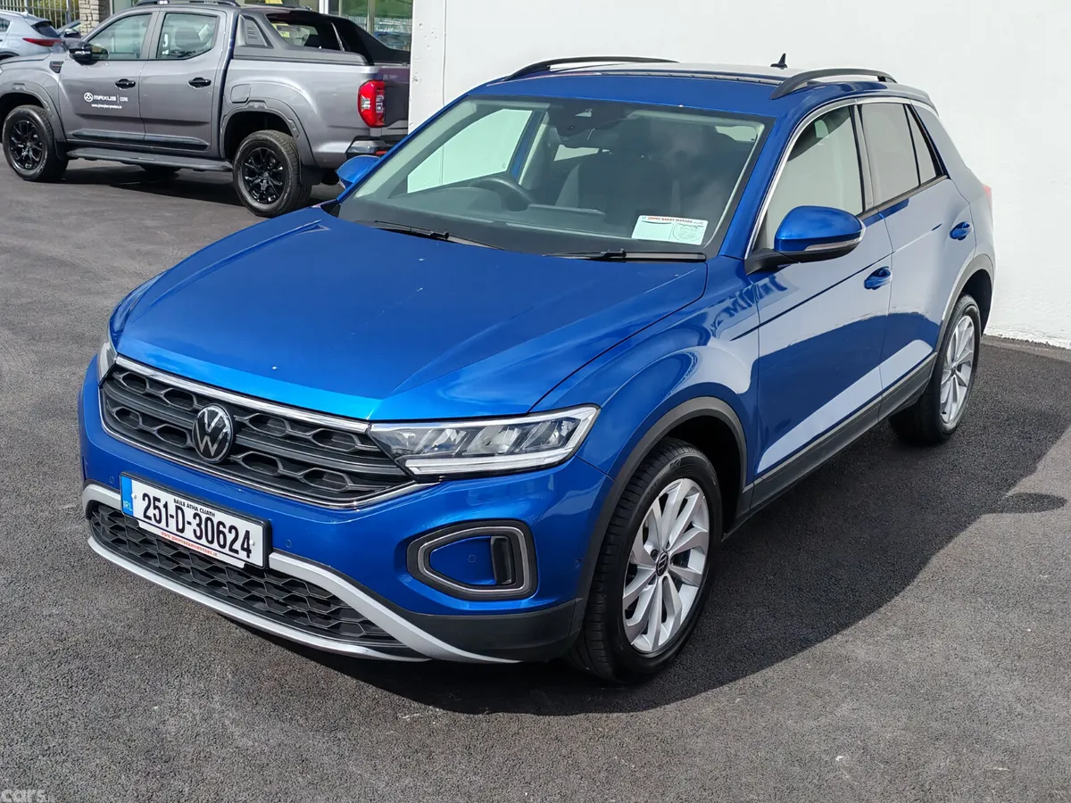 Volkswagen T-Roc SUV, Petrol, 2025, Blue