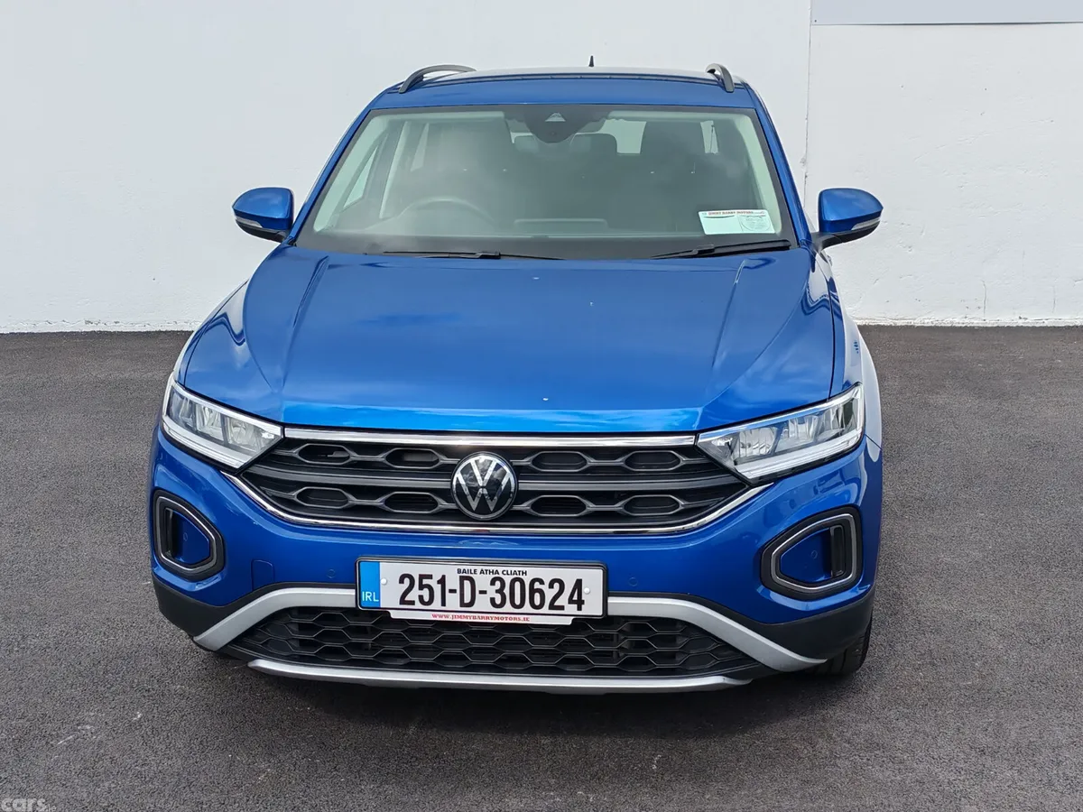 Volkswagen T-Roc SUV, Petrol, 2025, Blue