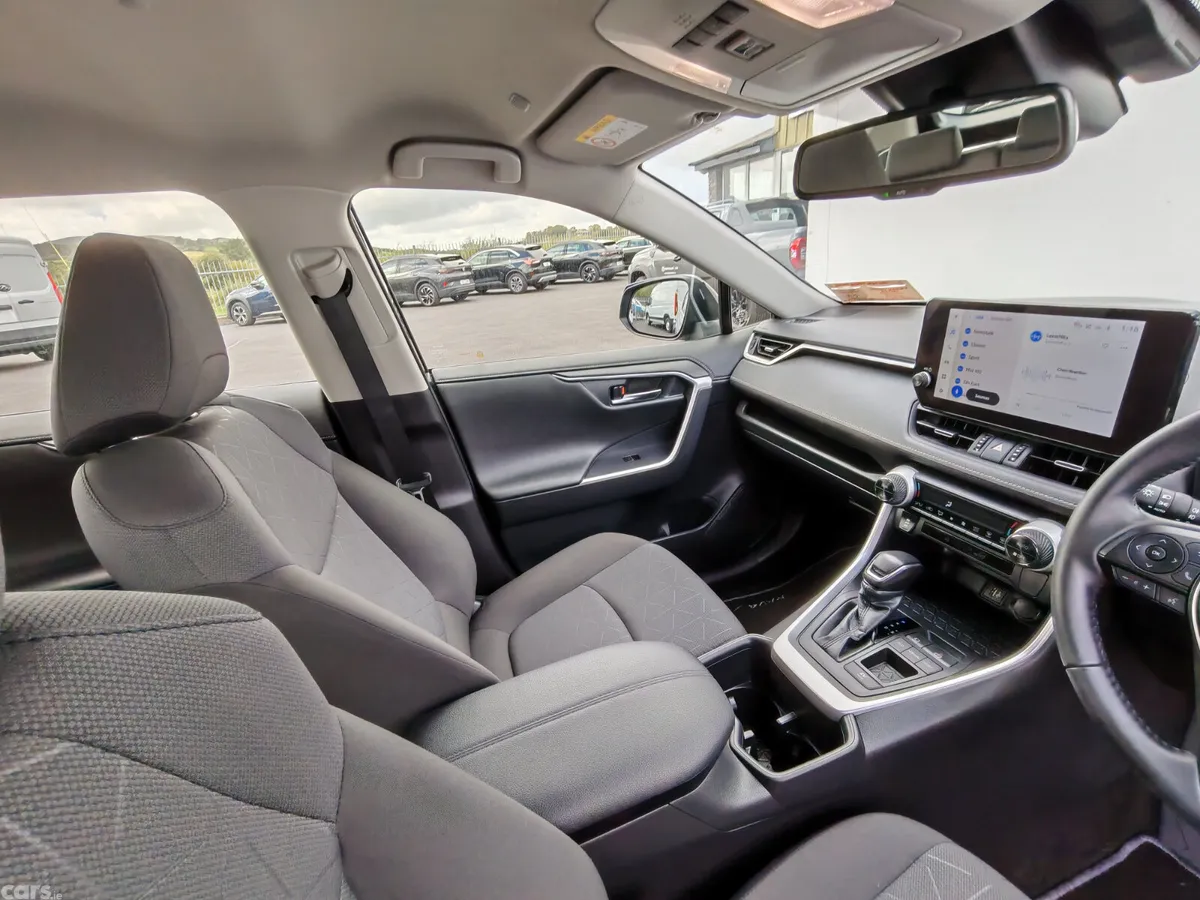 Toyota RAV4 SUV, Petrol Hybrid, 2025, Blue