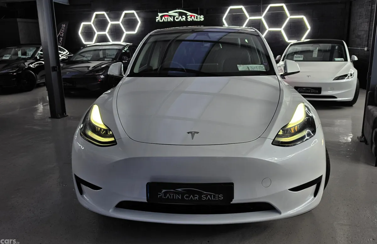 Tesla Model Y MPV, Electric, 2023, White