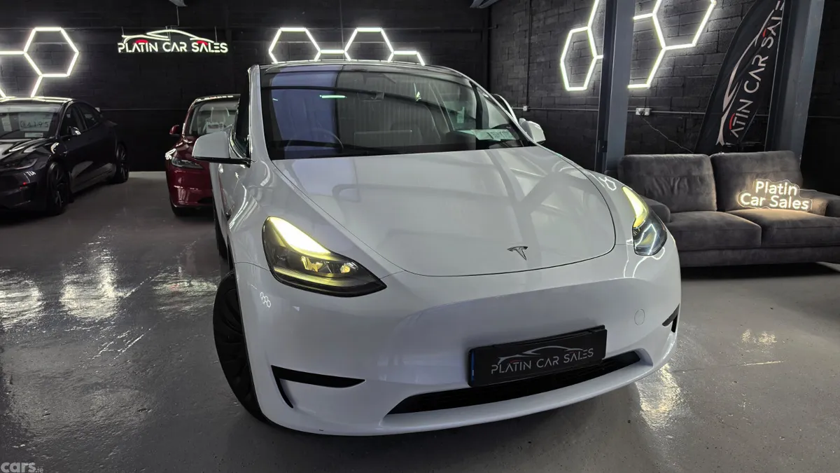 Tesla Model Y MPV, Electric, 2023, White