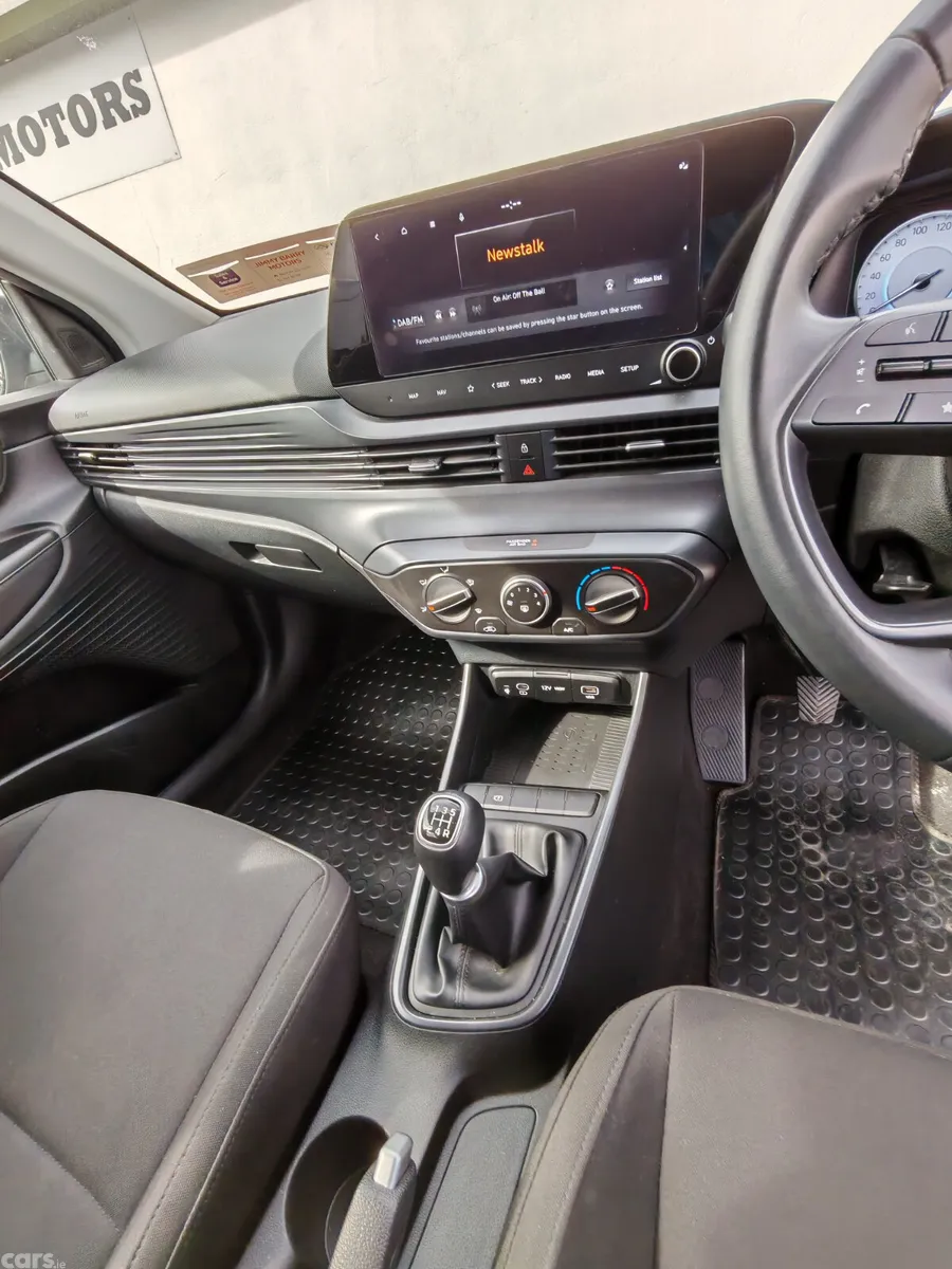 Hyundai i20 Hatchback, Petrol, 2024, Grey