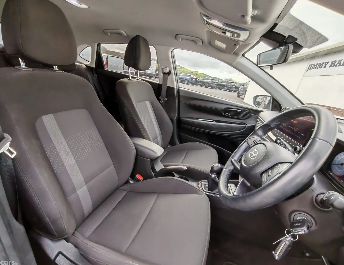 Hyundai i20 Hatchback, Petrol, 2024, Grey