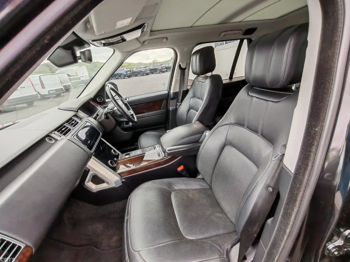 Land Rover Range Rover SUV, Petrol Plug-in Hybrid, 2019, Black