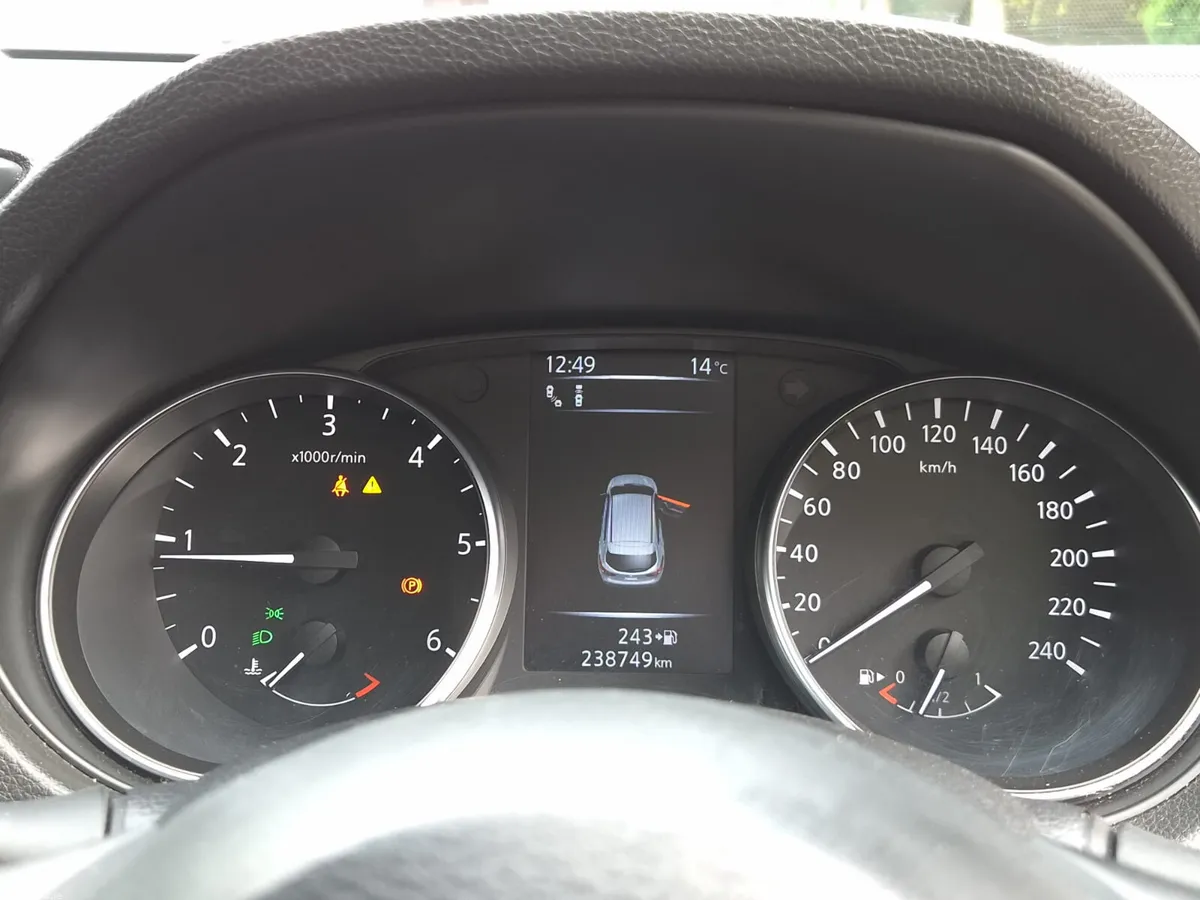 Nissan Qashqai MPV, Diesel, 2018, Grey