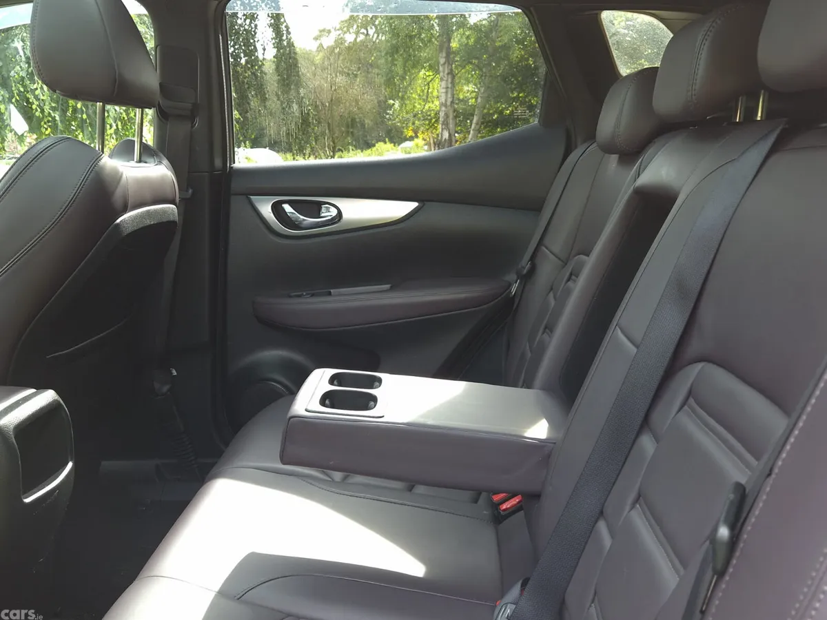 Nissan Qashqai MPV, Diesel, 2018, Grey