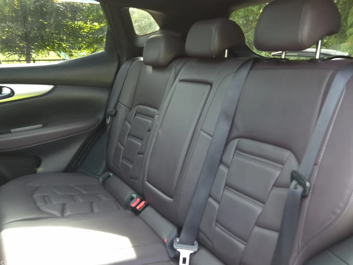Nissan Qashqai MPV, Diesel, 2018, Grey
