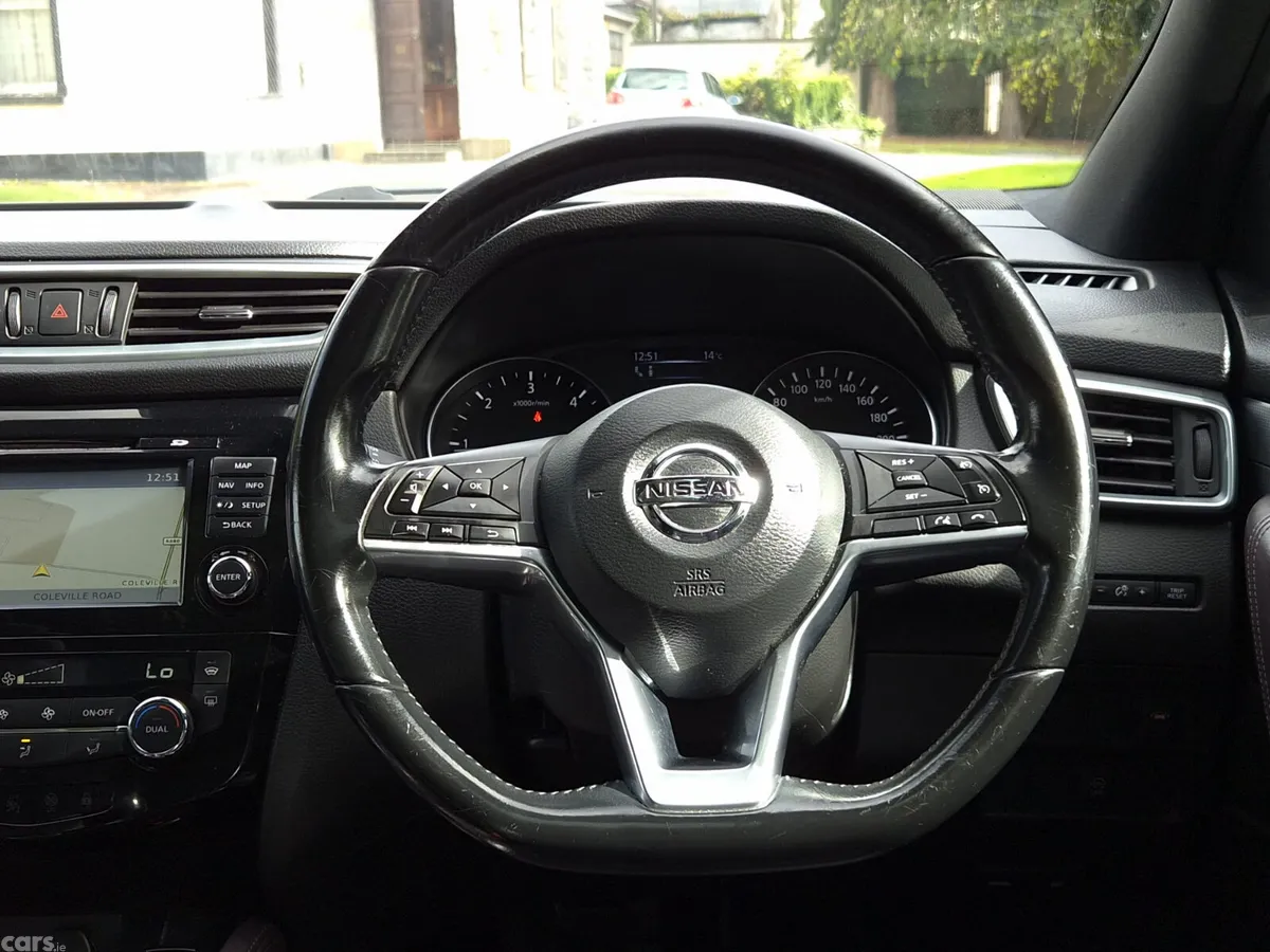 Nissan Qashqai MPV, Diesel, 2018, Grey