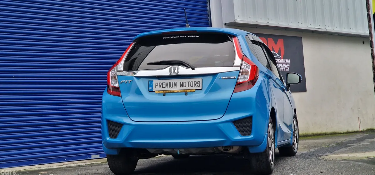 Honda Fit Hatchback, Petrol Hybrid, 2014, Blue