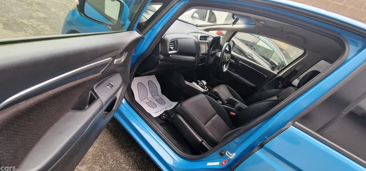 Honda Fit Hatchback, Petrol Hybrid, 2014, Blue