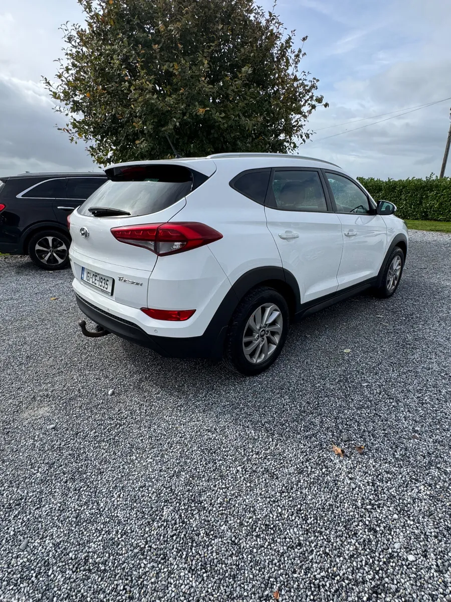 Hyundai Tucson SUV, Diesel, 2016, White