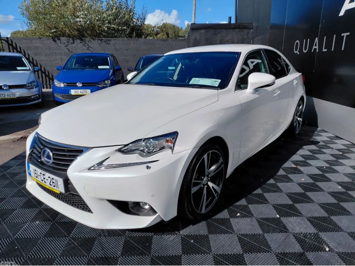 Lexus IS Saloon, Petrol Hybrid, 2015, White