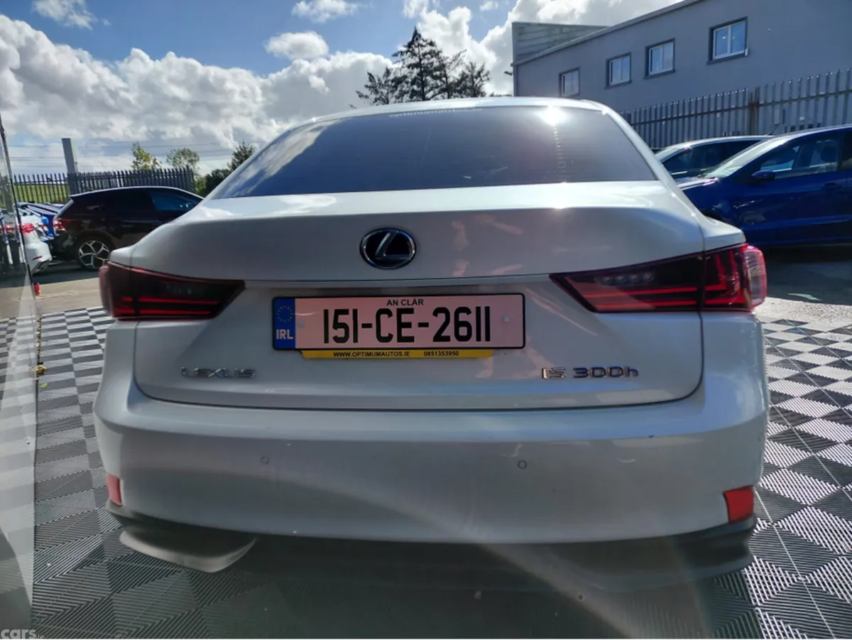 Lexus IS Saloon, Petrol Hybrid, 2015, White