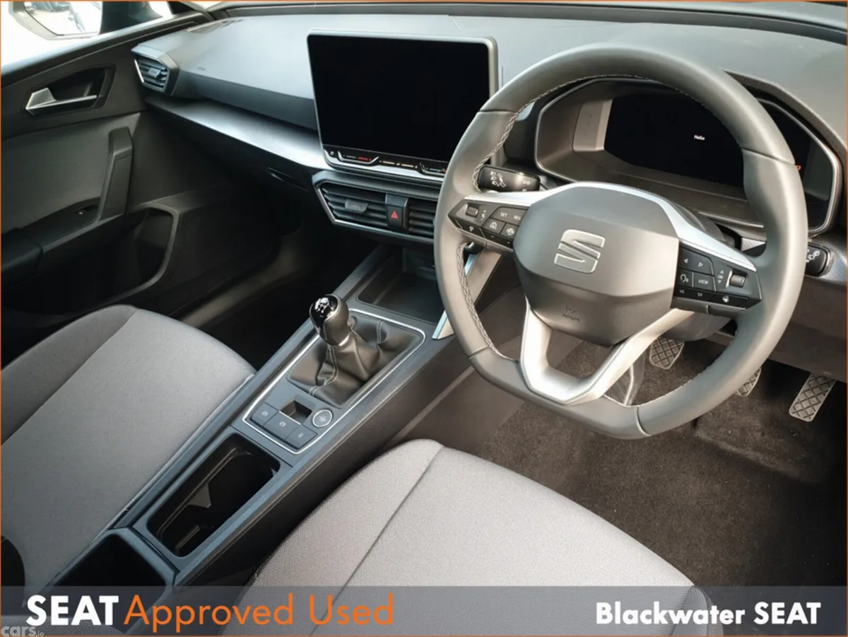 SEAT Leon Hatchback, Diesel, 2026, Blue