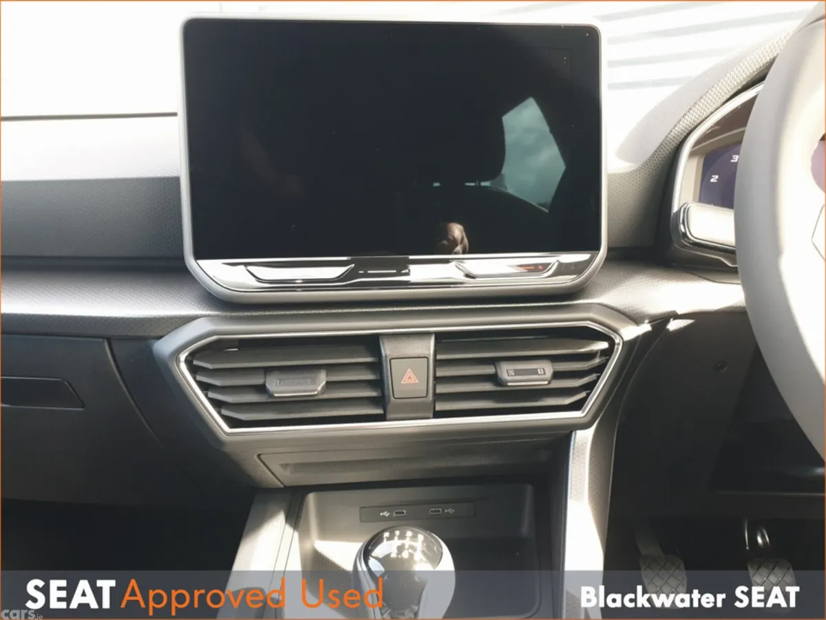 SEAT Leon Hatchback, Diesel, 2026, Blue