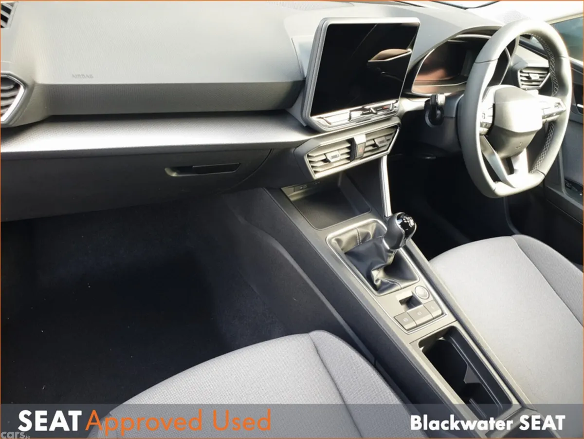 SEAT Leon Hatchback, Diesel, 2026, Blue