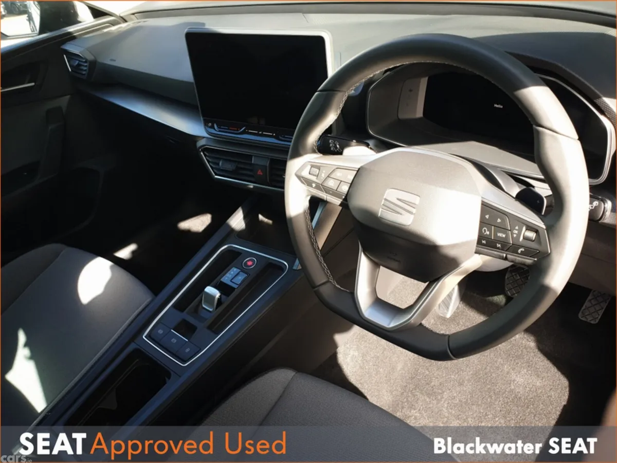 SEAT Leon Hatchback, Diesel, 2026, Grey