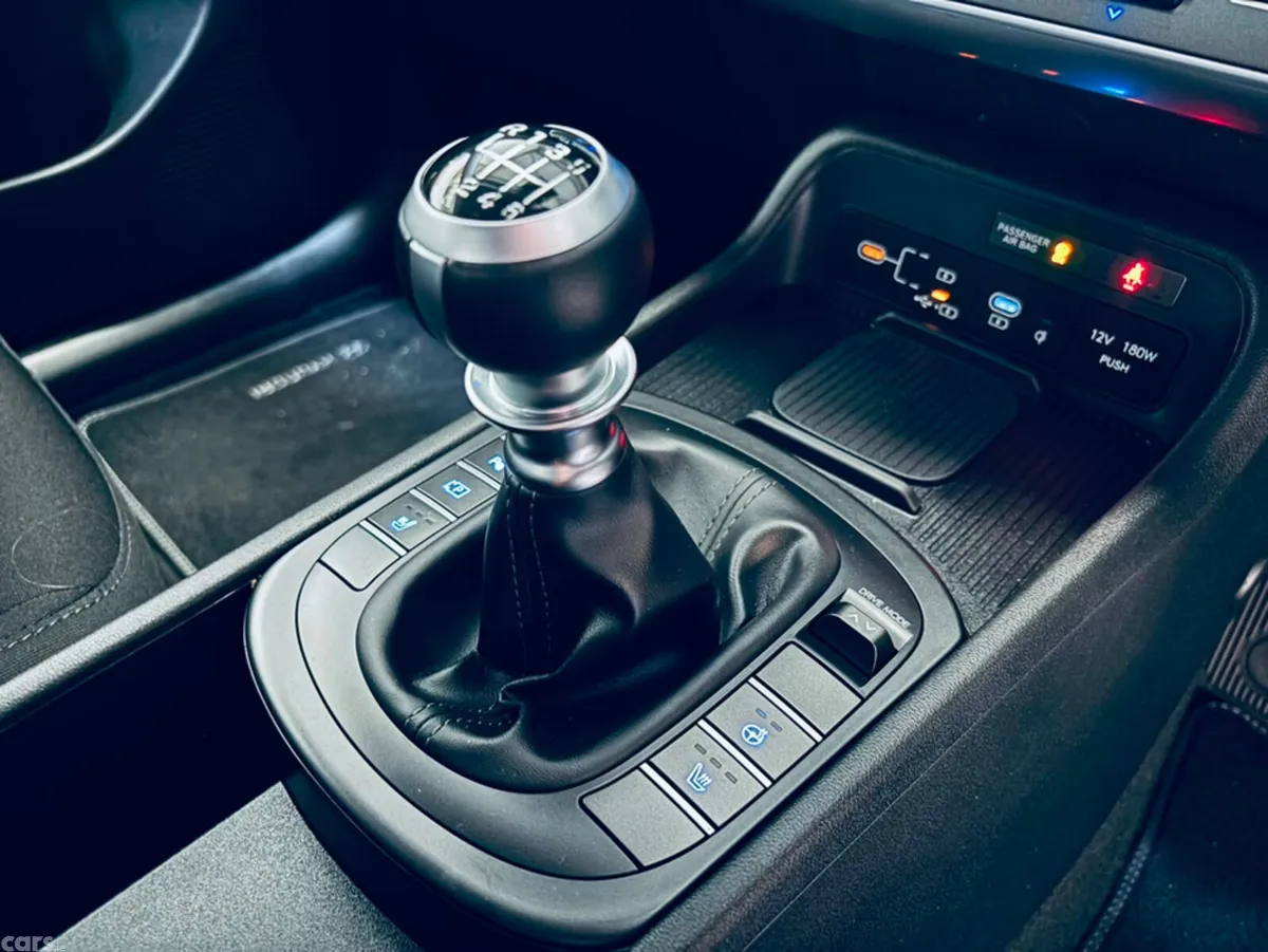 Hyundai KONA MPV, Petrol, 2024, Grey